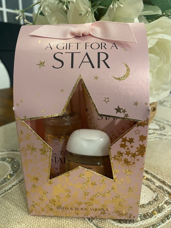 Bath & Body Works Other - Bath & Body Works Gift Set 3 pcs